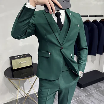 Новый мужской (костюм + жилет + брюки) модный деловой красивый корейский вариант, тонкий шерстяной однотонный свадебный комплект из трех предметов для жениха